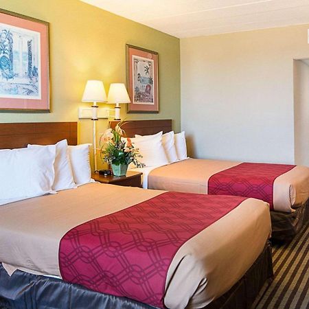 Ocean27 Hotel Virginia Beach Extérieur photo